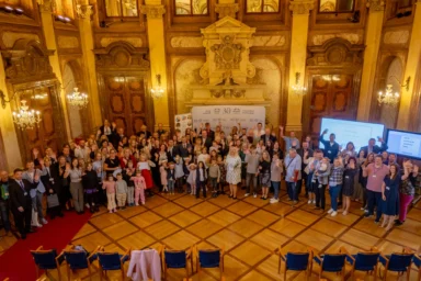 Společné foto_Hlavní sál Senátu_foto Libor Solař